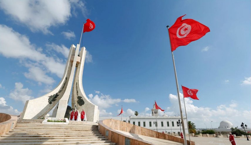 اتحاد الشغل التونسي يهدّد بـ