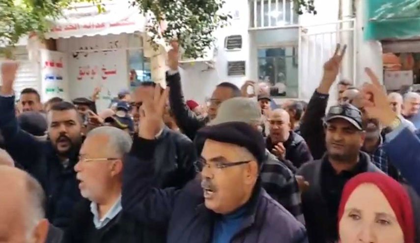 وقفة احتجاجية تنديدا بسجن نائب رئيس حركة النهضة التونسية 'علي العريض'