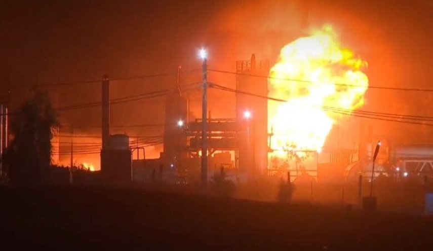 آتش سوزی در یک پالایشگاه نفتی در شمال عراق