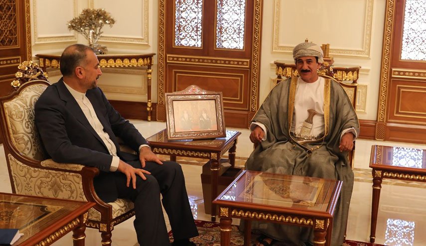 امیرعبداللهیان با همتای عمانی و وزیر دفتر سلطانی سلطنت عمان دیدار کرد