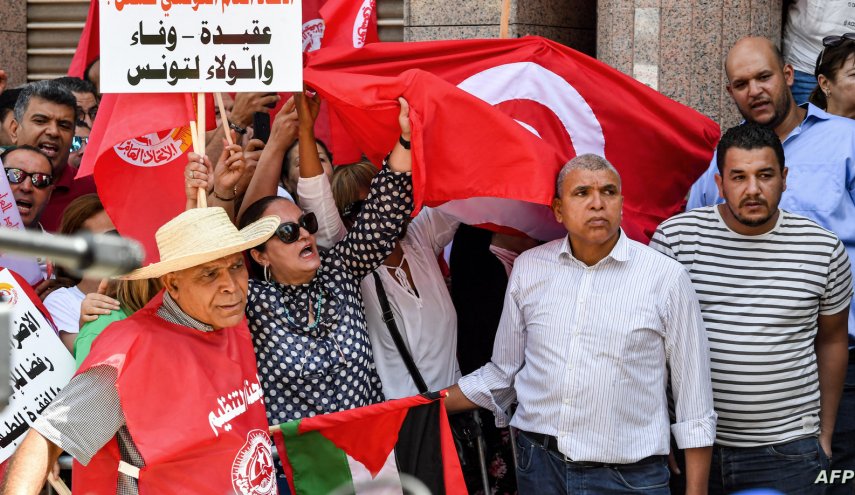 برا وبحرا وجوا.. اتحاد الشغل التونسي يقر إضرابا لمدة يومين