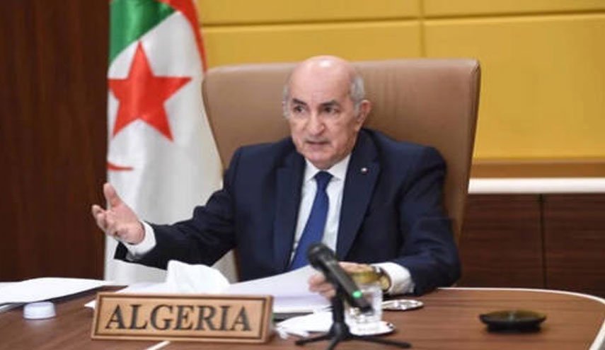 الرئيس الجزائري يعتبر قطع العلاقات الدبلوماسية مع المغرب بديلا لـ'الحرب'