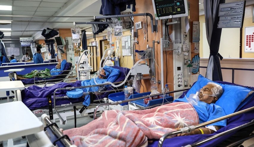معاون وزیر بهداشت: پیک جدید کرونا در کشور آغاز شده است/ آماده‌باش کادر درمان