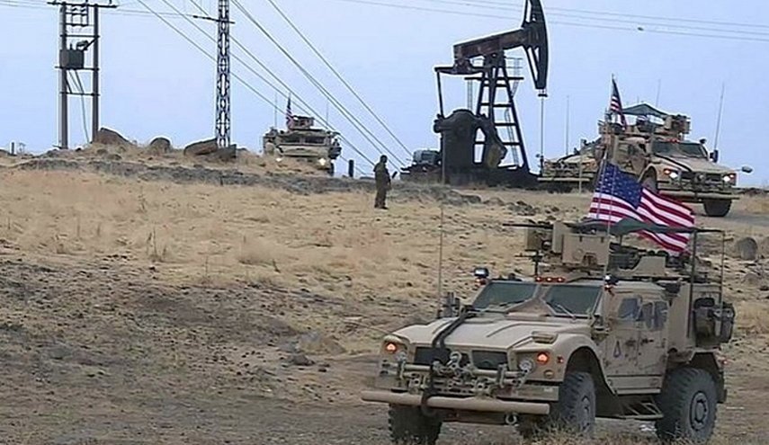 الاحتلال الأمريكي يواصل سرقته للقمح والنفط السوري
