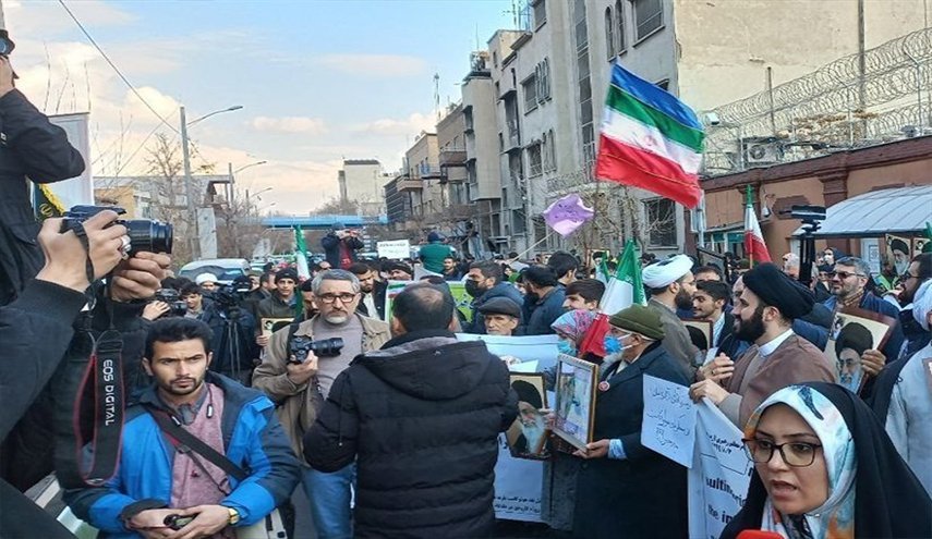 خشم مردم ایران نسبت به اقدام موهن نشریه فرانسوی