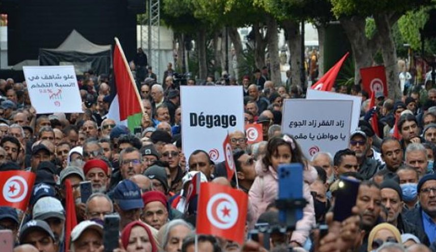 تونس: هل يلجأ سعيّد إلى تعديل حكومي لتجاوز أزمة الحكم؟