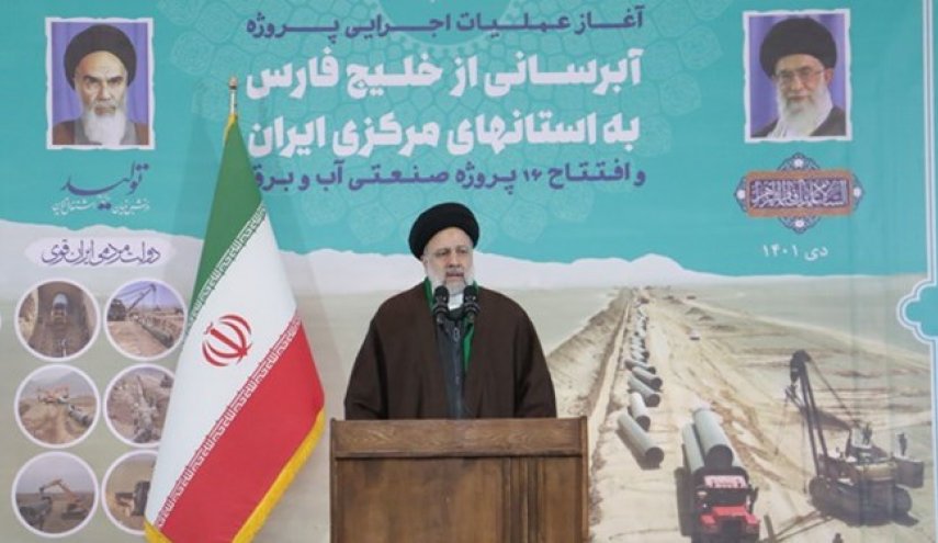 الرئيس الايراني يرعى مراسم افتتاح مشاريع اقتصادية في يزد