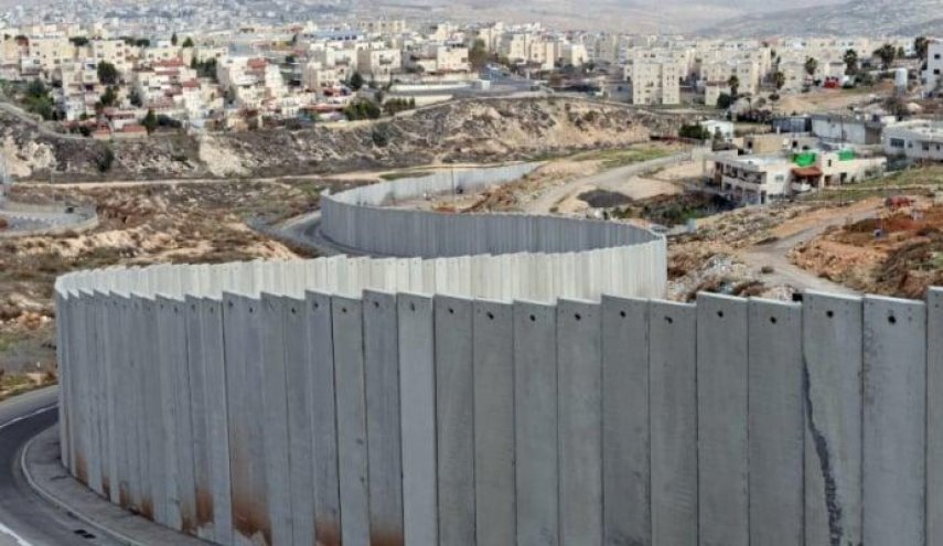 كيان الاحتلال يبني جدار اسمنتيا جديدا شمال الضفة