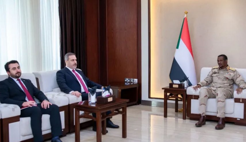 السودان: 'البرهان' و'حميدتي' يستقبلان رئيس جهاز الاستخبارات التركي 