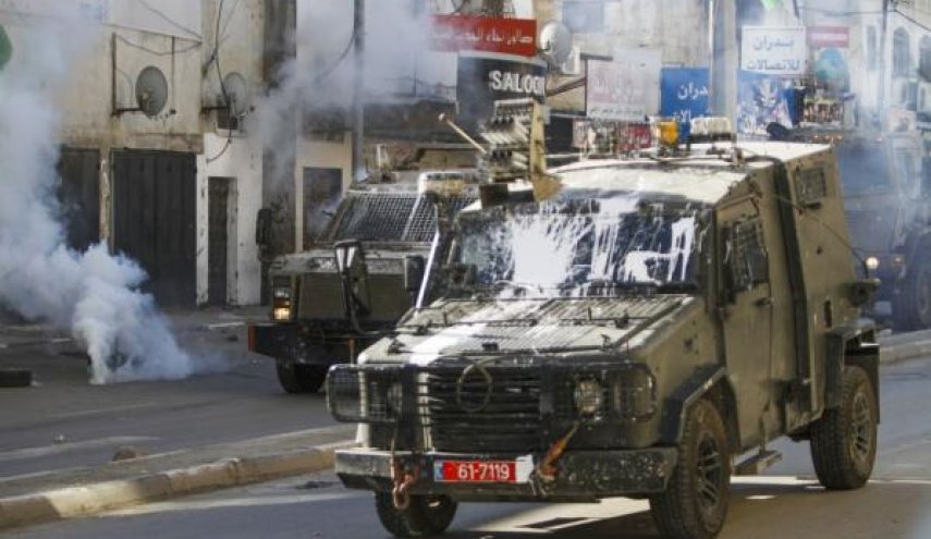 اصابة عدد من المواطنين بالاختناق خلال اقتحام قوات الاحتلال في جنين