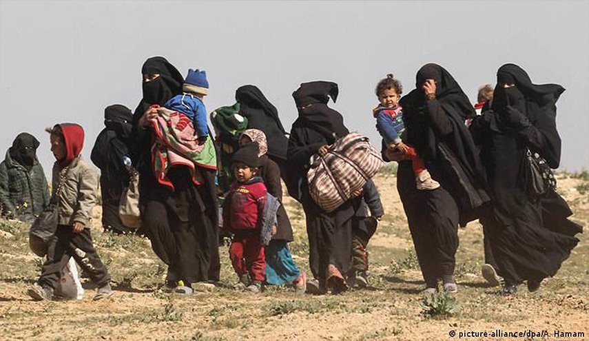 15 امرأة و32 طفلا يعودون لفرنسا من مخيمات 'داعش' في سوريا