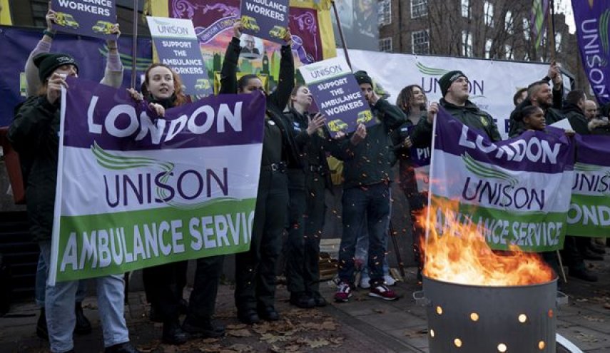 بمشاركة نصف مليون عامل... بريطانيا تواجه الإضراب الأكبر منذ عقود