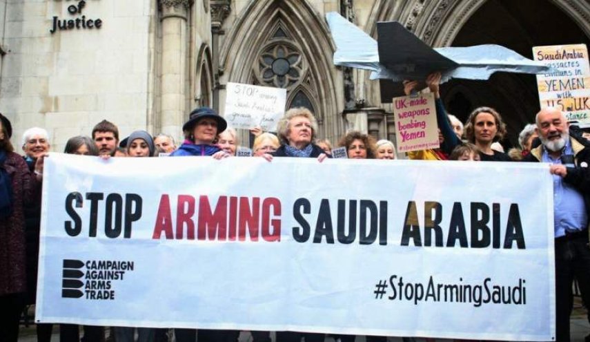 وقفة حاشدة في لندن رفضا لصفقات بيع الأسلحة البريطانية إلى السعودية