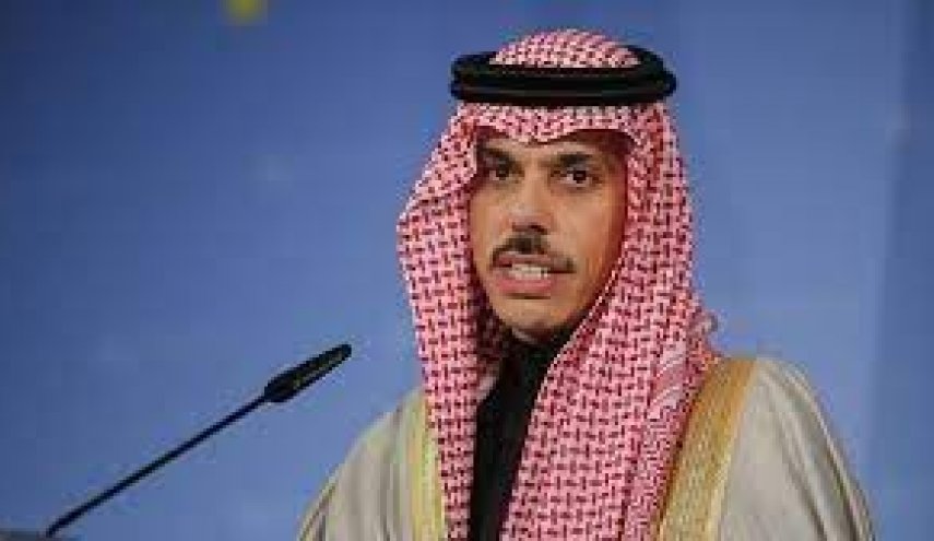 وزير الخارجية السعودي يصل بغداد