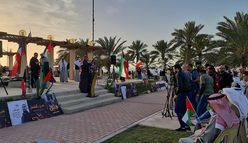 وقفة حاشدة في الكويت تضامنا مع الشعب الفلسطيني