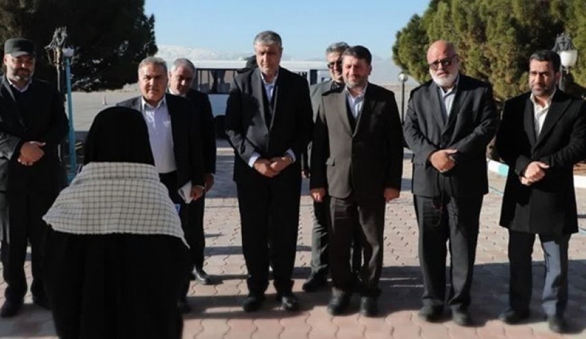 رئيس منظمة الطاقة الذرية الايرانية يصل مدينة يزد لافتتاح مشاريع صناعية
