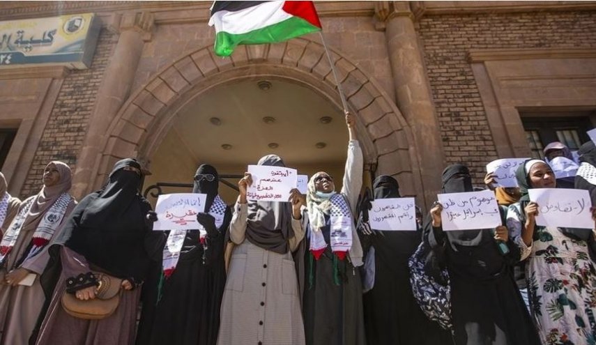 وقفة احتجاجية للشعب السوداني رفضا للتطبيع