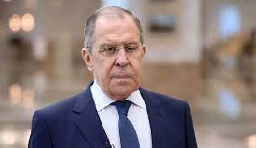 في زيارة رسمية.. وزير الخارجية الروسي يصل بغداد