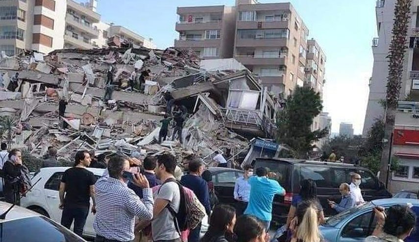 اردوغان: زلزله تاکنون دست‌کم 912 کشته برجای گذاشته است/ دست‌کم 5383 نفر مجروح شدند