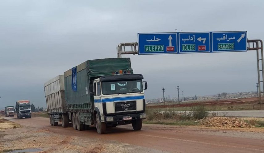  أول قافلة للأمم المتحدة تحمل مساعدات إنسانية تدخل ادلب 