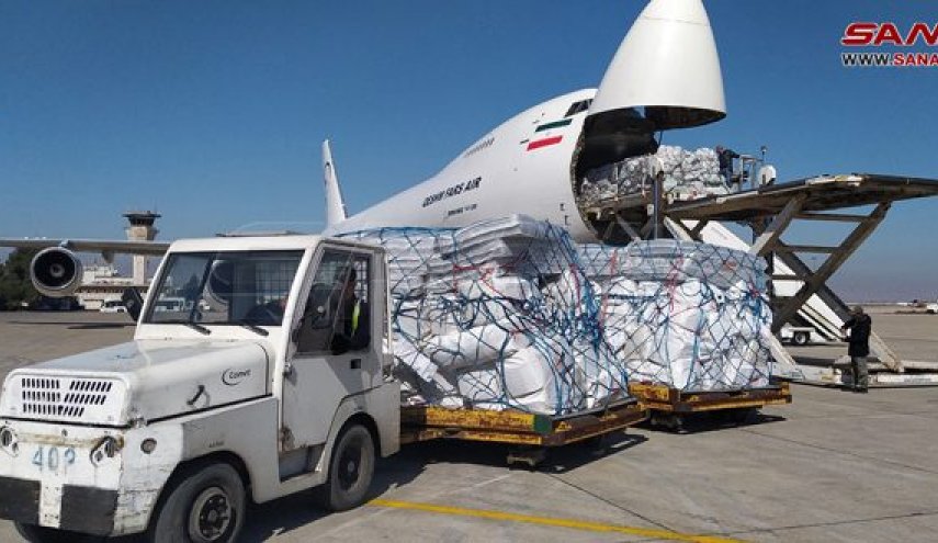 وصول أربع طائرات إماراتية وإيرانية وعمانية محملة بالمساعدات إلى مطار دمشق