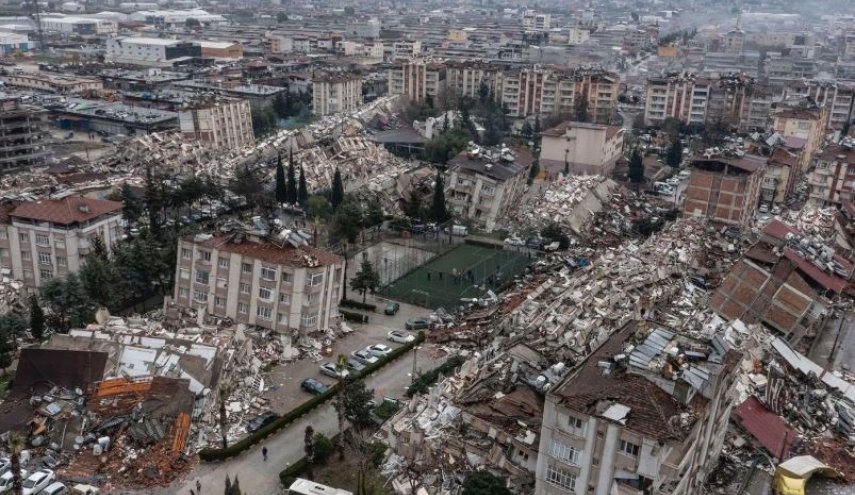ارتفاع عدد قتلى الزلزال في تركيا إلى 17134 شخصا