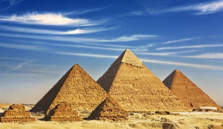علماء يكشفون النقاب عن شكل الأهرامات عند بنائها... صورة
