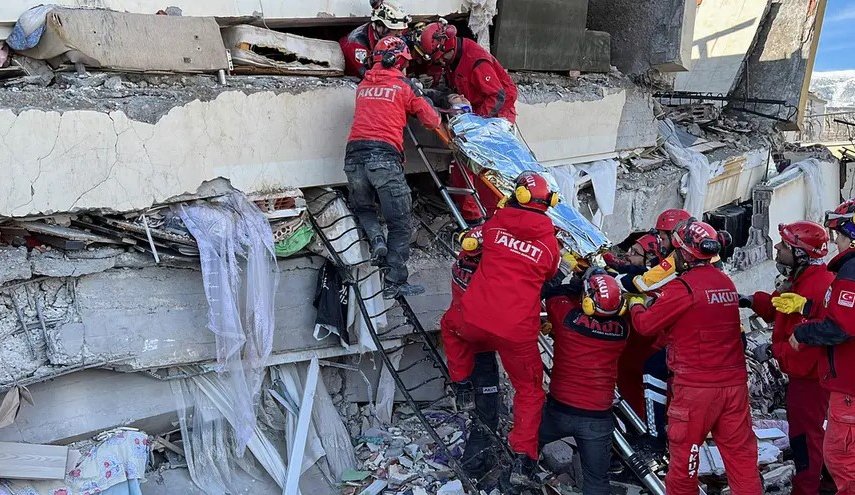 في اليوم السادس لزلزال تركيا.. حصيلة الناجين من تحت الأنقاض + فيديو