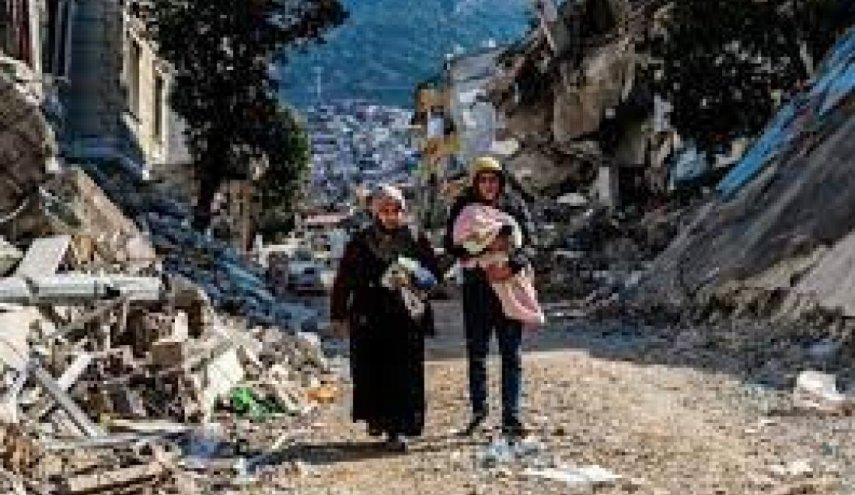 ارتفاع حصيلة الضحايا الفلسطينيين في زلزال سوريا وتركيا الى 104