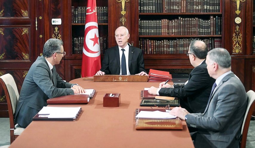 الرئيس التونسي يتهم الموقوفين مؤخراً بالتآمر على أمن الدولة 