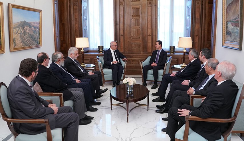 الرئيس السوري يلتقي أعضاء لجنة الأخوة والصداقة البرلمانية اللبنانية السورية