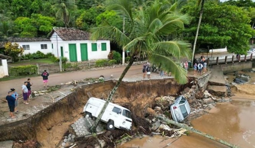 بارش‌های سیل‌آسا در برزیل جان ۲۴ نفر را گرفت