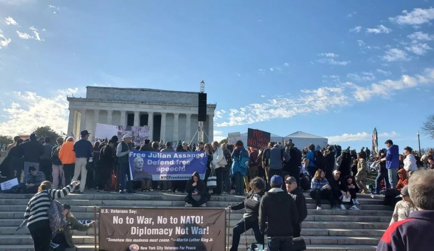 معترضان ضدجنگ در واشنگتن تظاهرات کردند