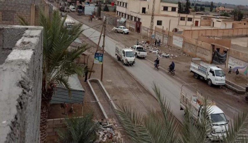 بلدة في ريف دير الزور الشرقي تطرد إرهابيين لـ'قسد'