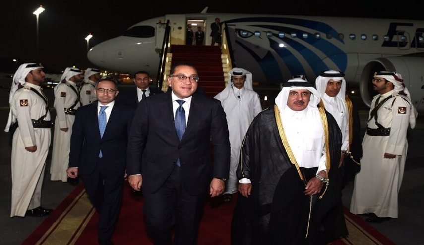 ورود نخست‌وزیر مصر به قطر برای نخستین بار