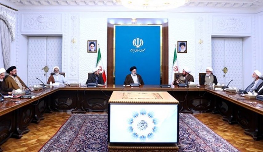 رئيسي: الحكومة ستتغلب على المشاكل بالاعتماد على يقظة الشعب الايراني
