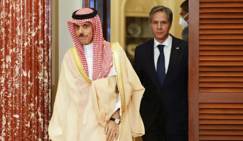 لقاء بين وزير الخارجية السعودي ونظيره الأمريكي