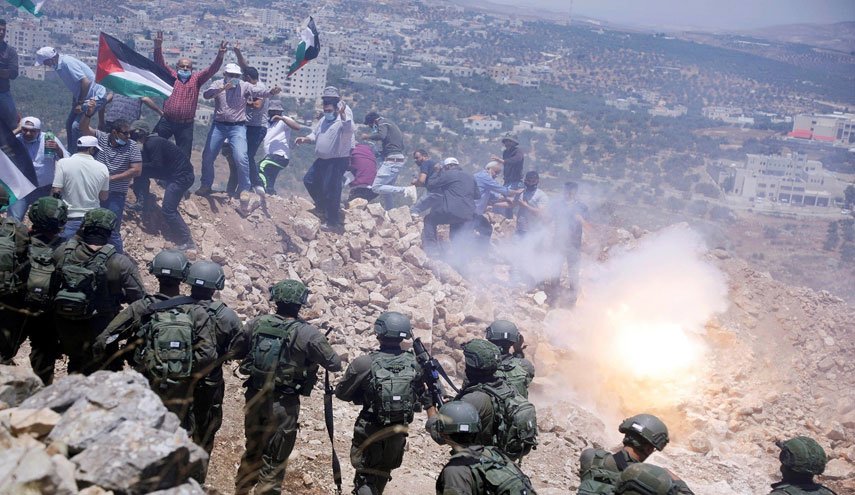 عشرات الإصابات بمواجهات مع الاحتلال في الضفة المحتلة