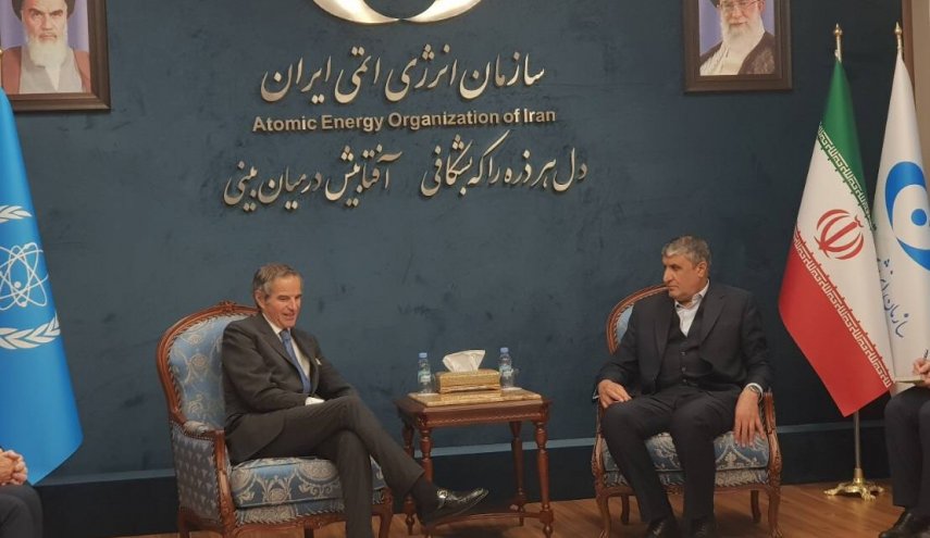 دور نخست مذاکرات گروسی با اسلامی در تهران
