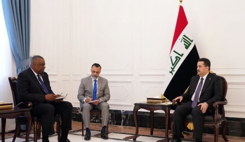 سخنگوی دولت عراق: سفر وزیر دفاع آمریکا به بغداد با اطلاع و تایید دولت بود/ عراق به نیروهای رزمی خارجی نیازی ندارد