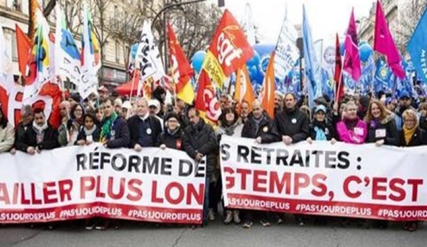 تاکید رهبر اتحادیه معترض فرانسوی بر ادامه مبارزه