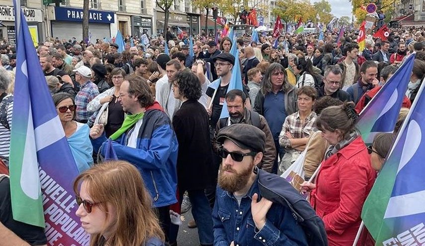 اعتصاب‌های سراسری در فرانسه در اعتراض به طرح جنجالی ماکرون ادامه دارد