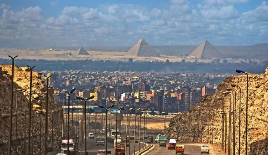 مصر تقر اجراءات جديدة بشأن السياح الايرانيين