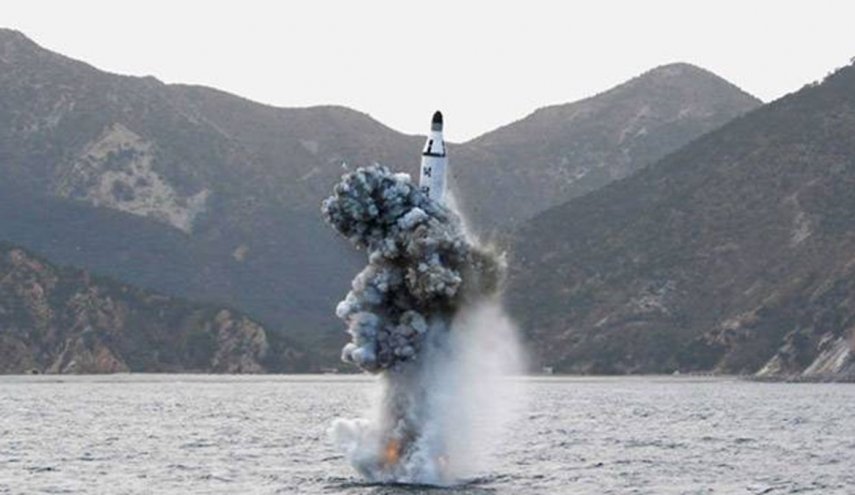 كوريا الشمالية تقول إنها اختبرت نظام أسلحة نووية تحت الماء

