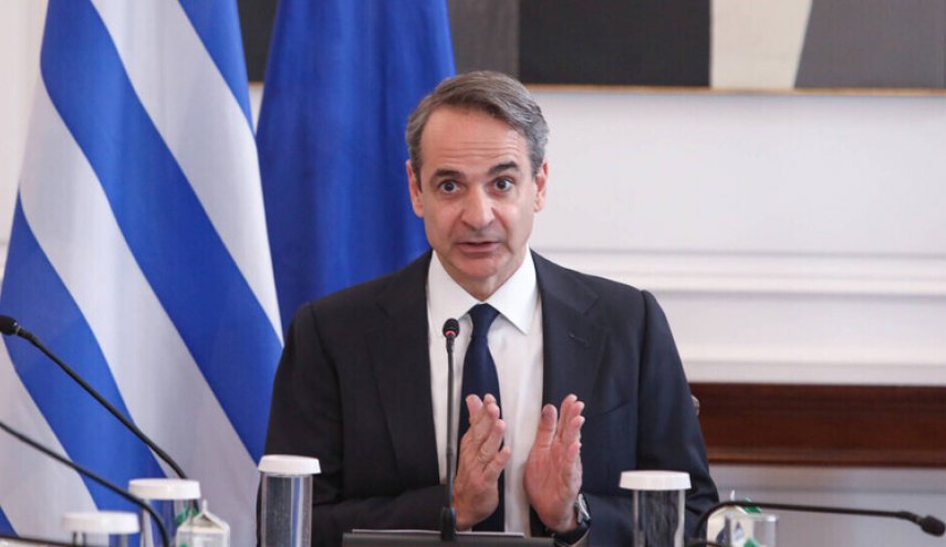 رئيس الوزراء اليوناني يتعهد ببناء سياج على الحدود التركية
