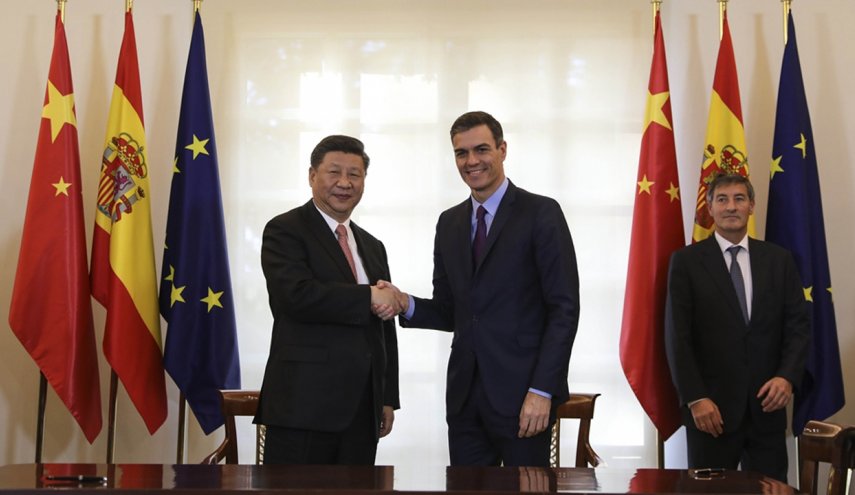الرئيس الصيني يدعو الاتحاد الأوروبي للتمسك بقوة 'باستقلاله الاستراتيجي'

