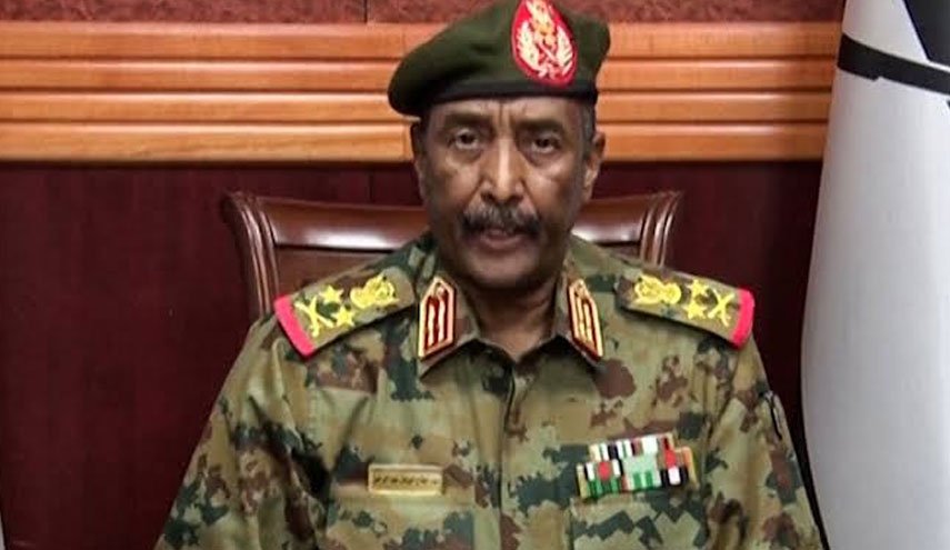 القائد العام للقوات المسلحة السودانية يصدر قرارا بحل قوات الدعم السريع