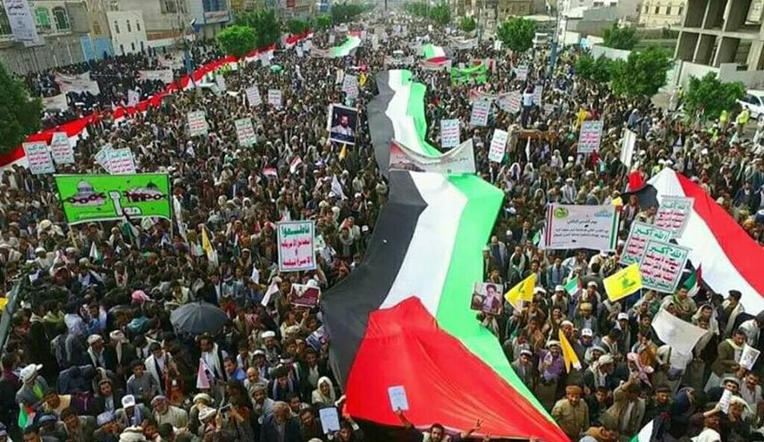 الاكبر عربيا وإسلاميا.. مسيرات صنعاء تحيي يوم القدس العالمي