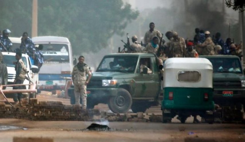 استمرار الاشتباكات بين الجيش السوداني والدعم السريع والجامعة العربية تحذر من التصعيد