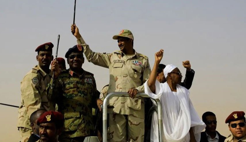 الجيش السوداني يتهم الدعم السريع بالاعتداء على البعثات الأجنبية ونهب الأسواق